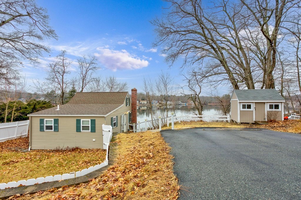 205 Walnut Road Wrentham, MA 02093 - Photo 6 of 32 Gallery Image 6