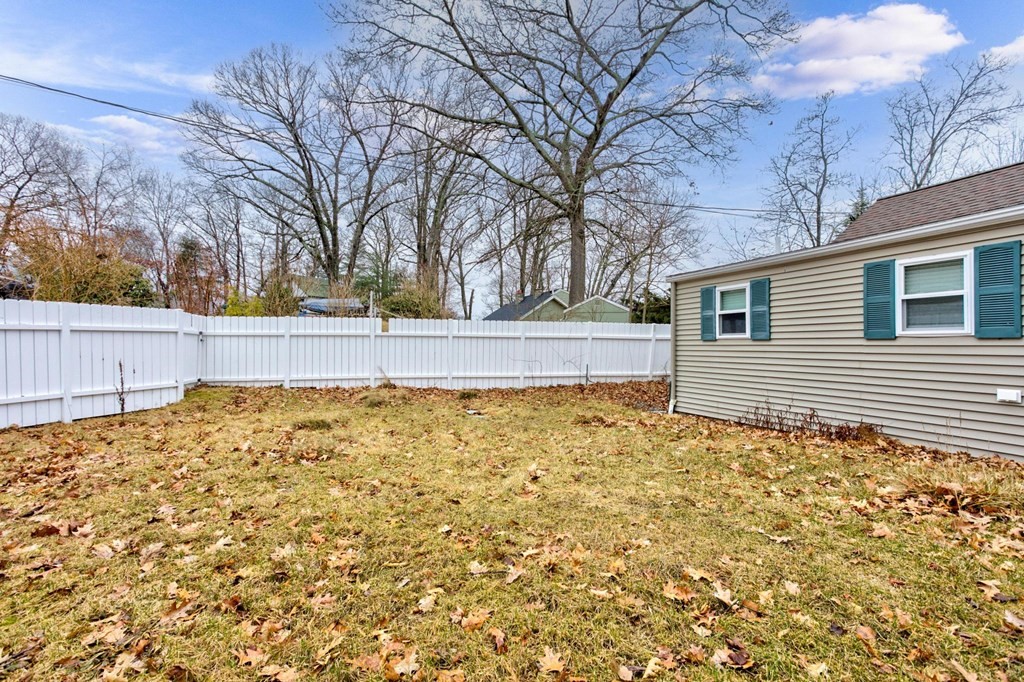 205 Walnut Road Wrentham, MA 02093 - Photo 10 of 32 Gallery Image 10