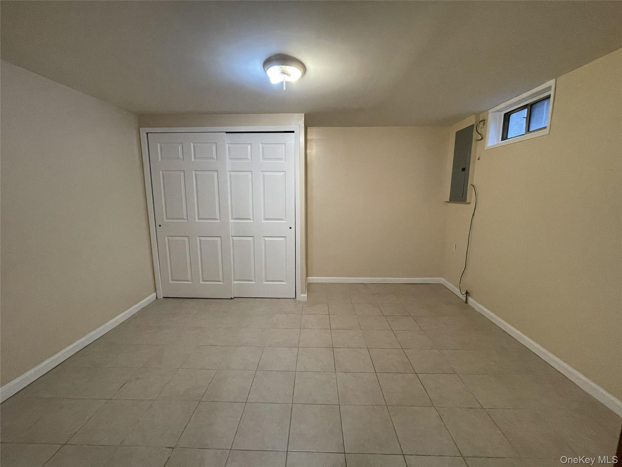 148-03 61st Road Queens, NY 11367 - Photo 10 of 12 Family Room