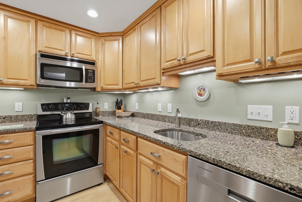 1321 Worcester Road, Unit 104 Framingham, MA 01701 - Photo 4 of 31