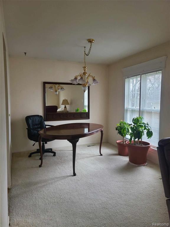 641 Lake Forest Road Rochester Hills, MI 48309 - Photo 18 of 34