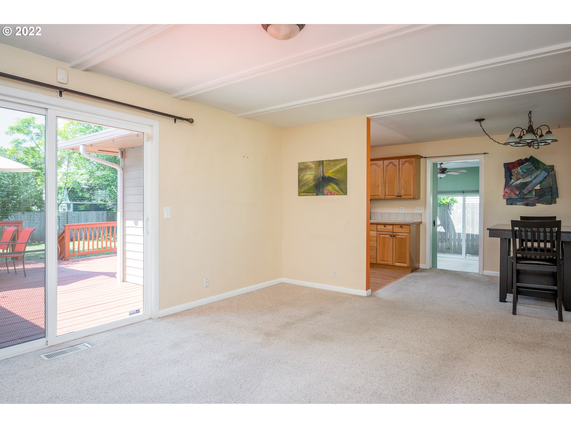 13808 Southeast Center Street Portland, OR 97236 - Photo 6 of 32 Living Room/Dining Room