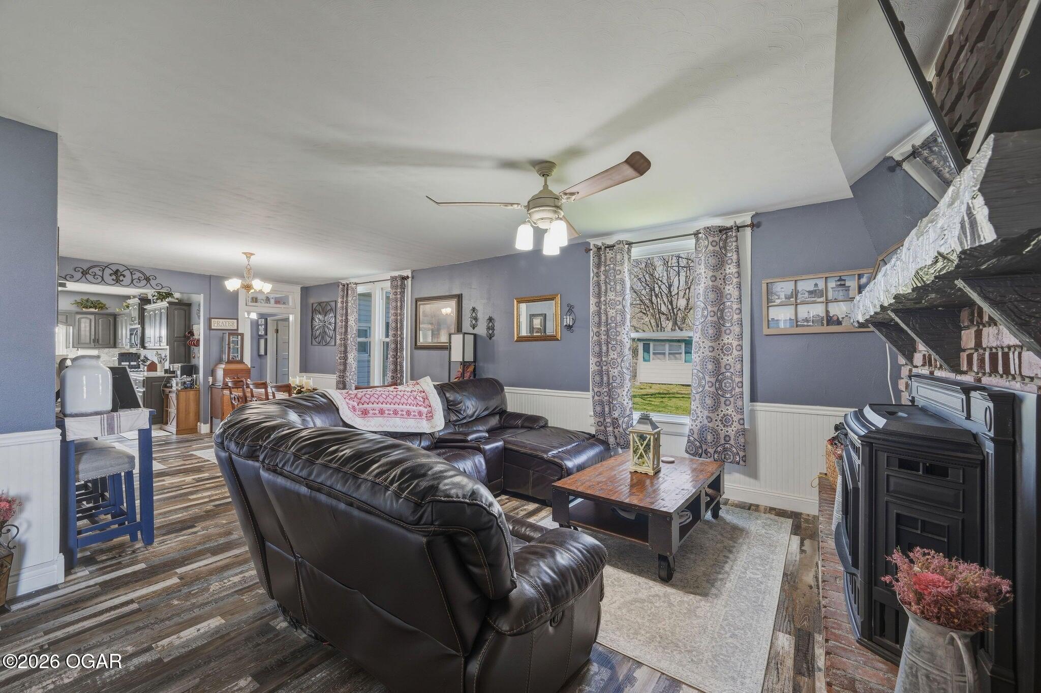 436 Oneida Street Seneca, MO 64865 - Photo 8 of 51 20260401015822788395000000-o