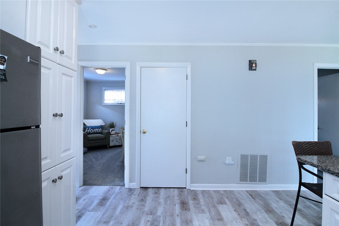 1239 Anthony Road Portsmouth, RI 02871 - Photo 12 of 27