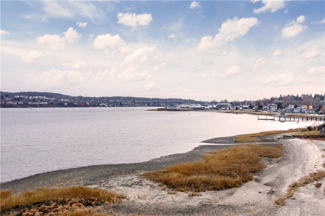 1239 Anthony Road Portsmouth, RI 02871 - Photo 24 of 27