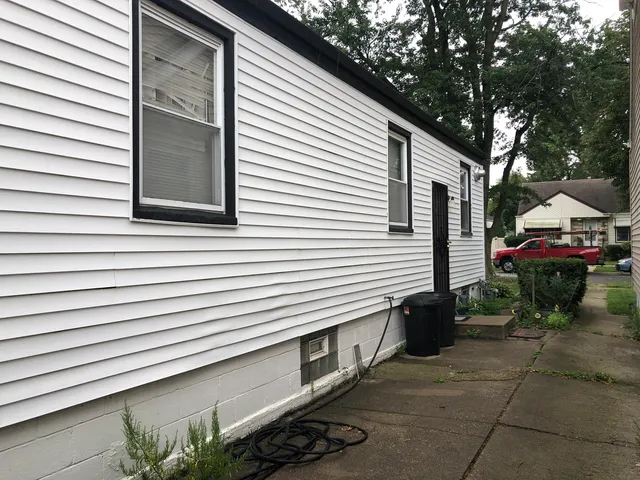 $174,500 | 2636 121st Place, Blue Island, IL 60406