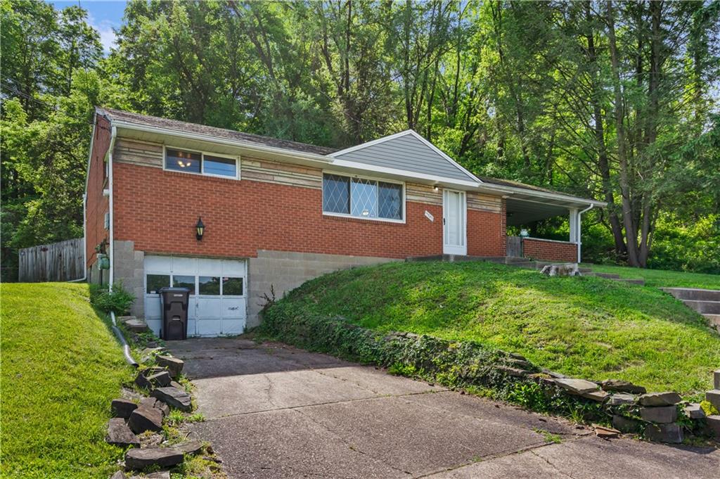 5345 Ranchview Drive Pittsburgh, PA 15236 - Photo 2 of 25 Gallery Image 2