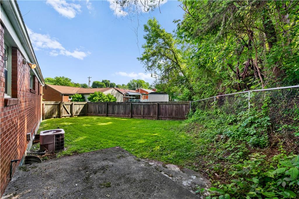 5345 Ranchview Drive Pittsburgh, PA 15236 - Photo 5 of 25 Gallery Image 5