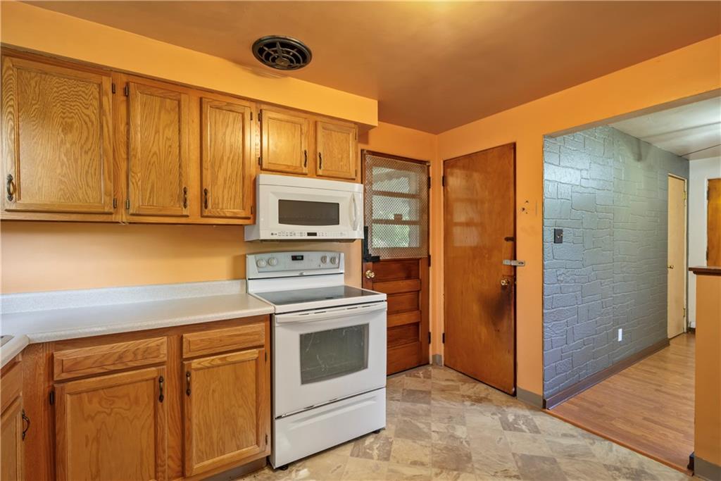 5345 Ranchview Drive Pittsburgh, PA 15236 - Photo 9 of 25 Gallery Image 9