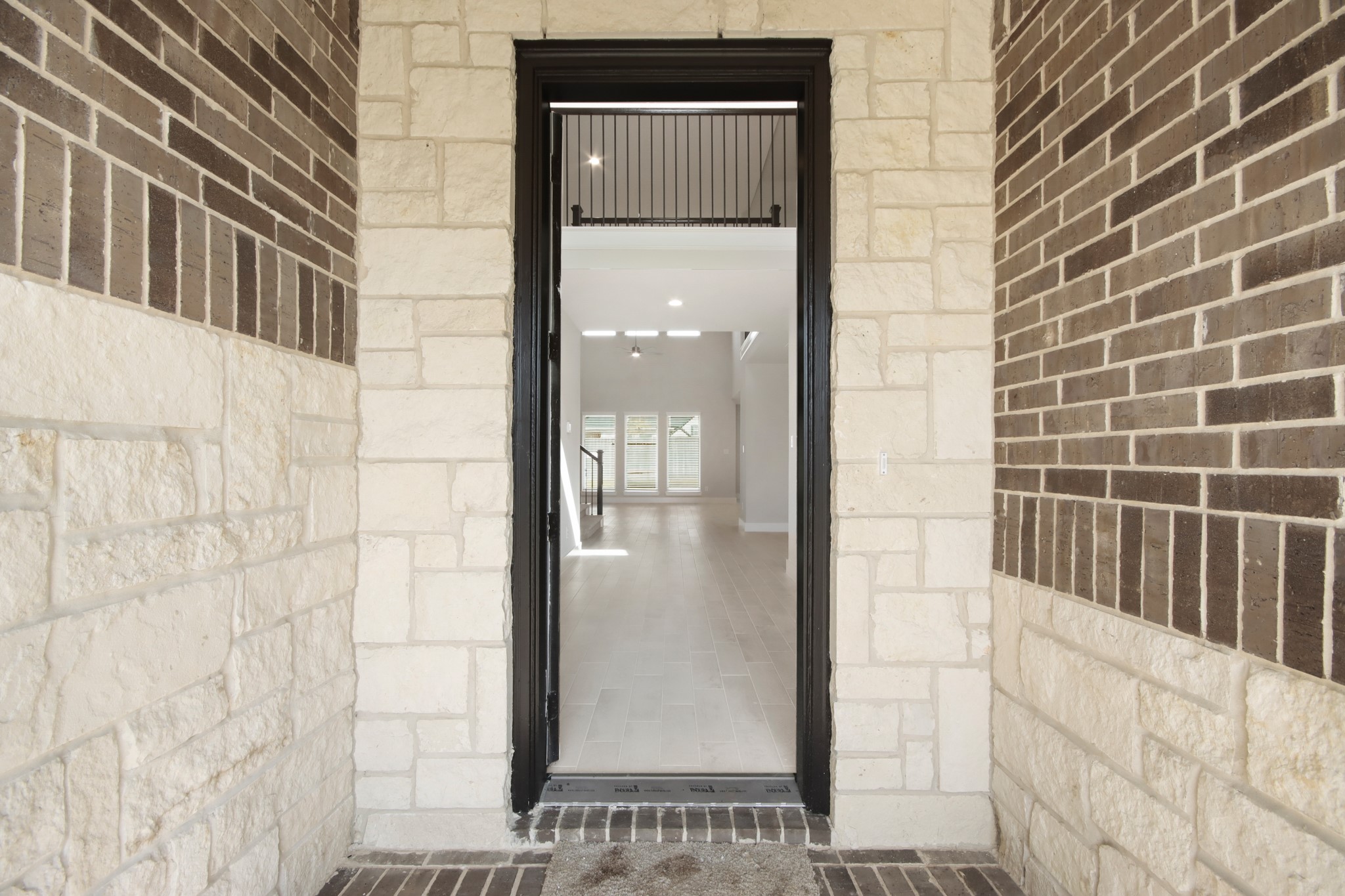 3211 Hawthorne Drive Conroe, TX 77301 - Photo 2 of 28