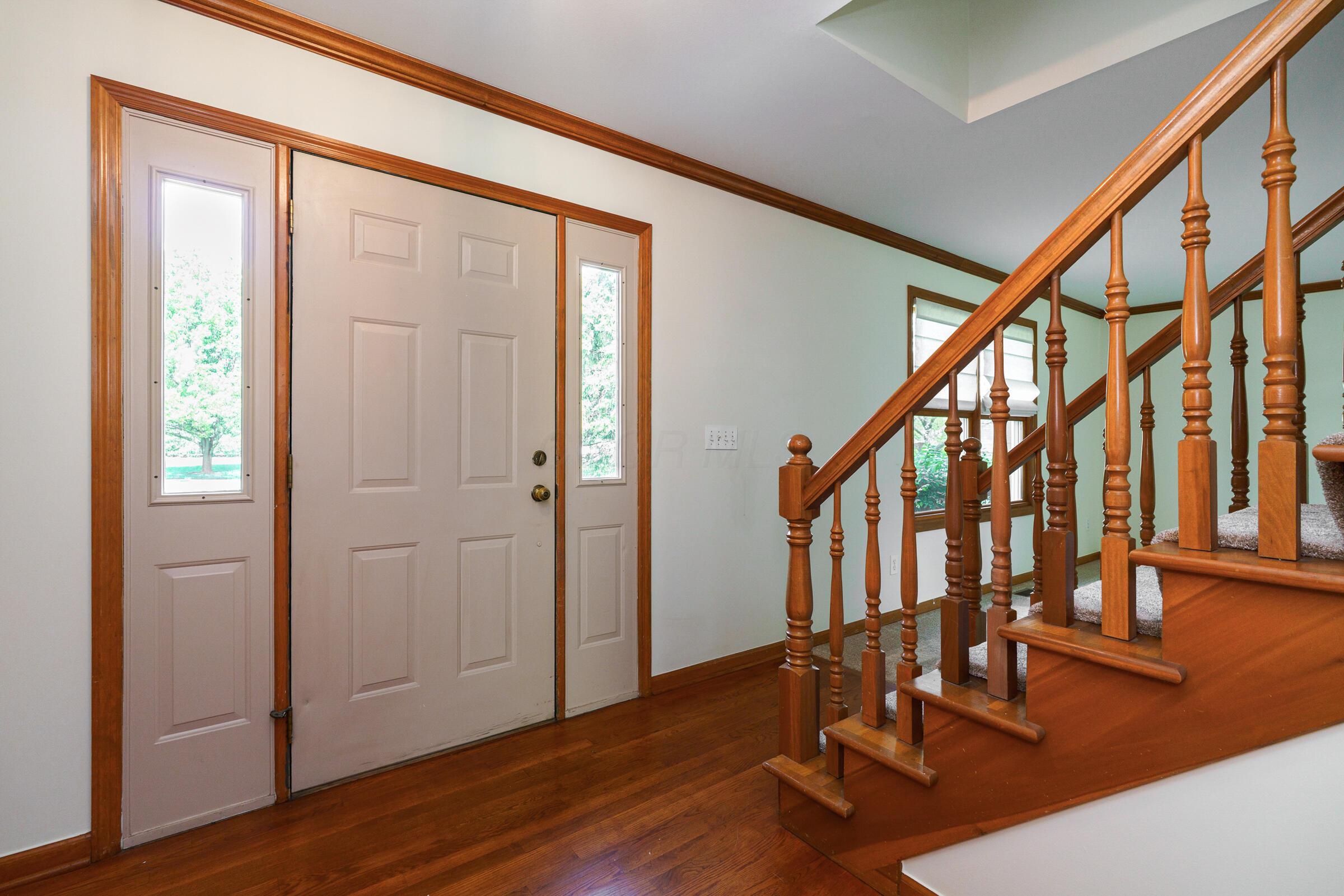 5641 Davidson Road Hilliard, OH 43026 - Photo 14 of 49 Entry