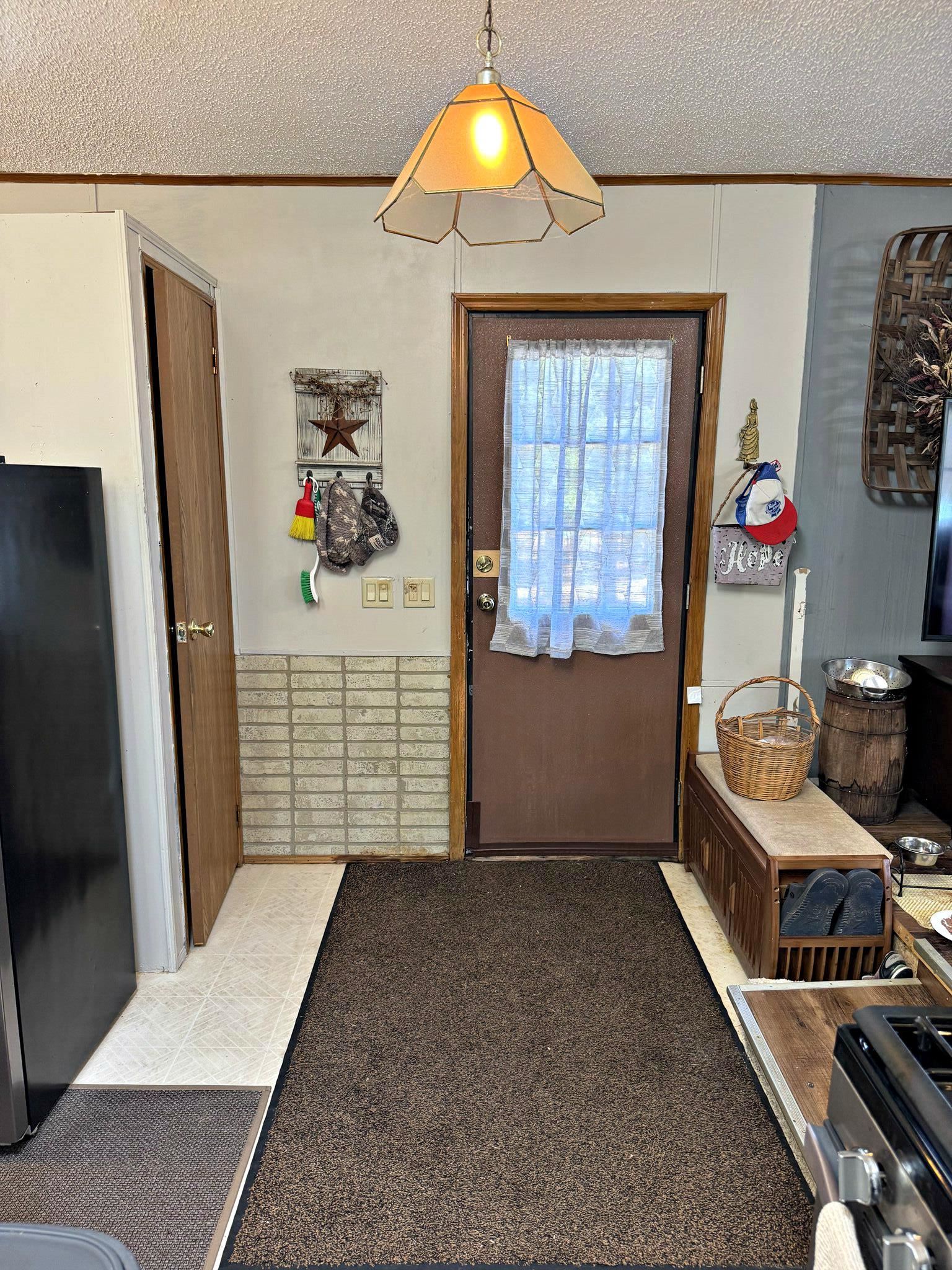 N16923 Peterson Road Pembine, WI 54156 - Photo 6 of 33