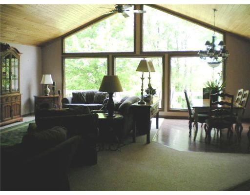 13465 North Wayland Road Meadville, PA 16335 - Photo 5 of 16 Great Room.