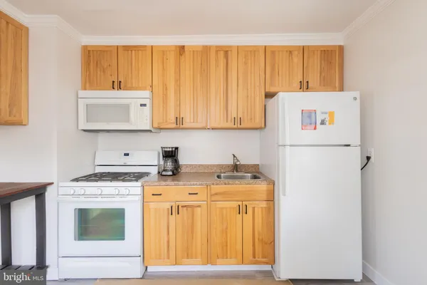 $3,200 | 1303 Bay Ridge Avenue, Annapolis, MD 21403