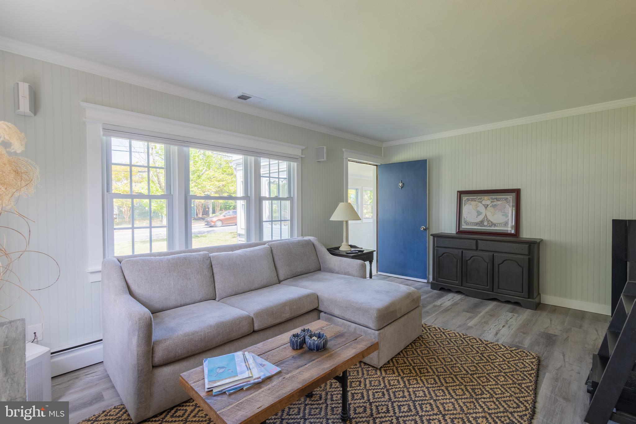 1303 Bay Ridge Avenue Annapolis, MD 21403 - Photo 8 of 29 Bright rooms with natural light