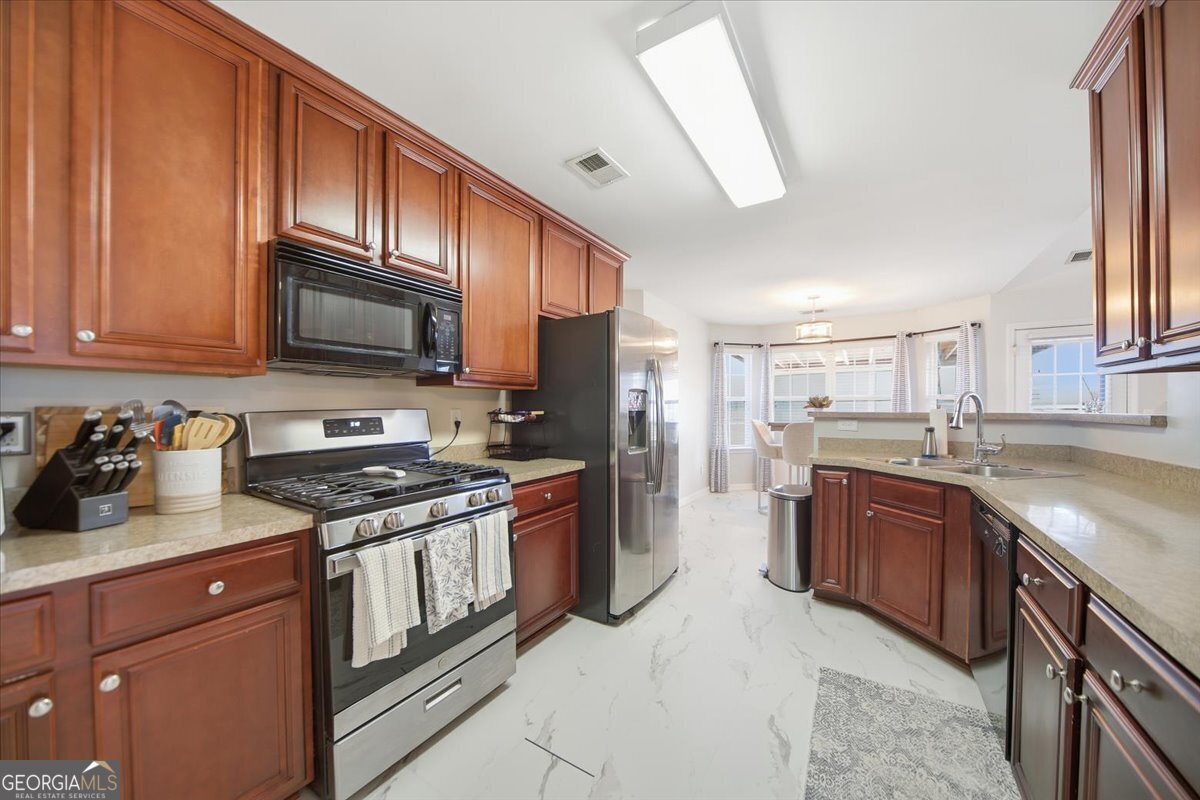 1201 Pendley Point Hampton, GA 30228 - Photo 11 of 20