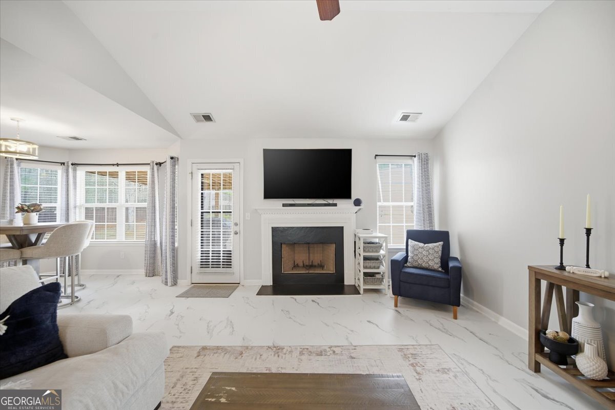 1201 Pendley Point Hampton, GA 30228 - Photo 6 of 20