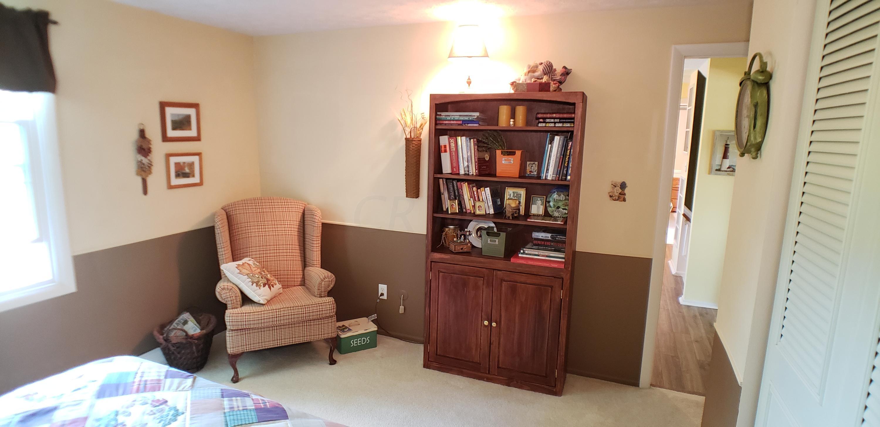 1627 Parkgate Road Columbus, OH 43229 - Photo 49 of 69 Gallery Image 49