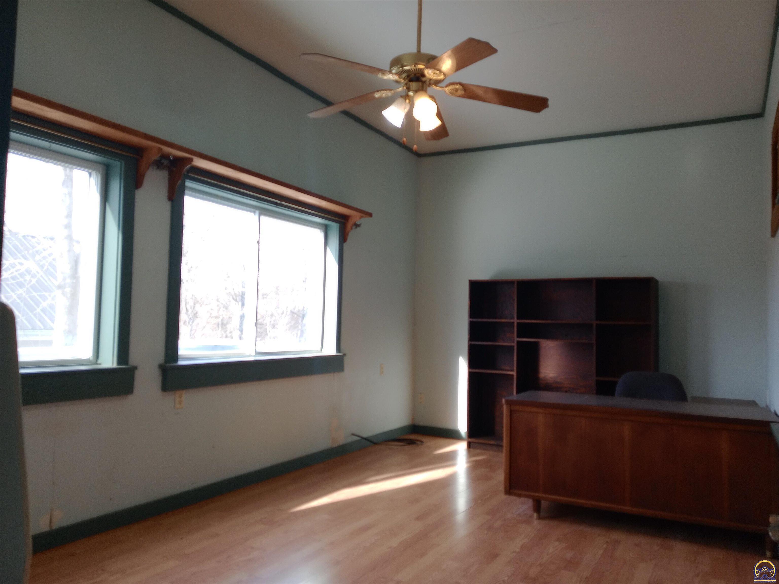 13869 S Road Mayetta, KS 66509 - Photo 20 of 32