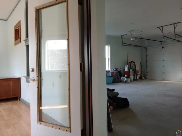 $350,000 | 13869 S Road, Mayetta, KS 66509