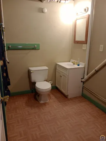 $330,000 | 13869 S Road, Mayetta, KS 66509