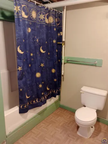 $330,000 | 13869 S Road, Mayetta, KS 66509