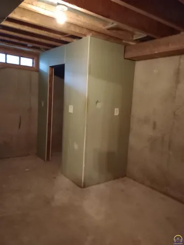 $350,000 | 13869 S Road, Mayetta, KS 66509