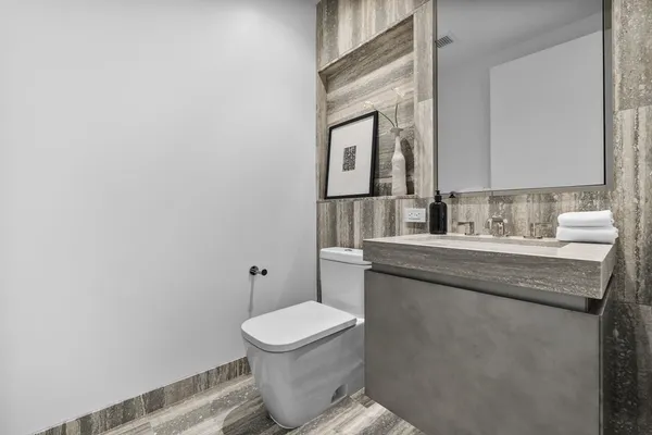 $5,310,000 | 682 Atlantic Avenue, Unit 48H, Boston, MA 02111