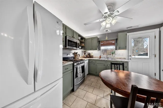 $170,000 | 2433 Ridgecrest Drive, Arnold, MO 63010