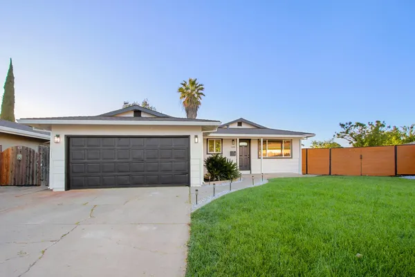 $565,000 | 100 Inyo Place, Woodland, CA 95695