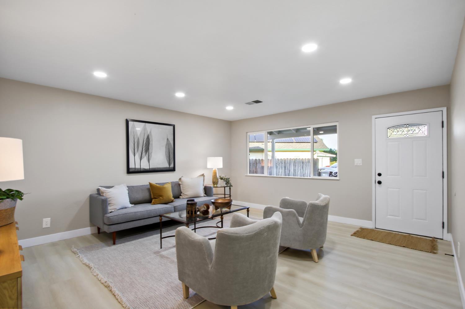 100 Inyo Place Woodland, CA 95695 - Photo 4 of 36