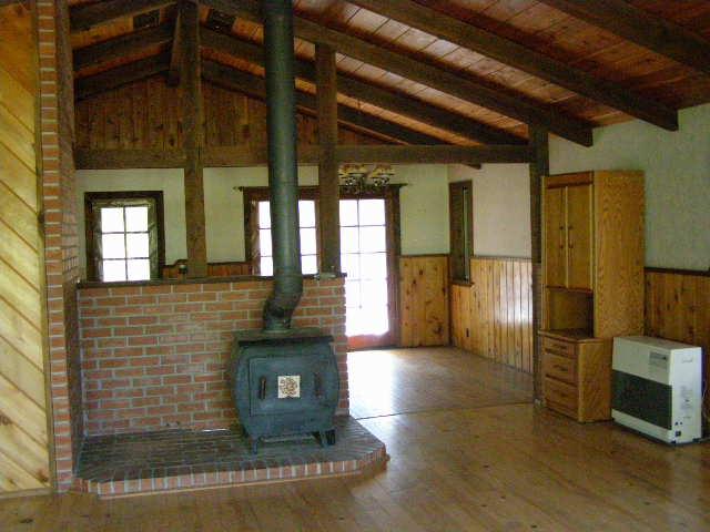 13900 Oak Run Road Oak Run, CA 96069 - Photo 10 of 15 INTERIOR