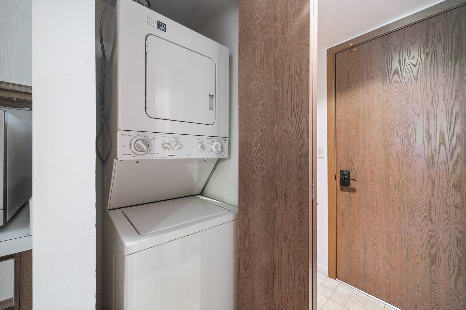 1368 North Knollwood Drive Palatine, IL 60067 - Photo 12 of 19