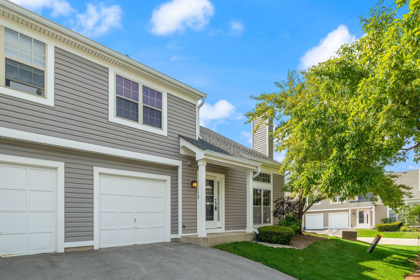 1368 North Knollwood Drive Palatine, IL 60067 - Photo 2 of 19