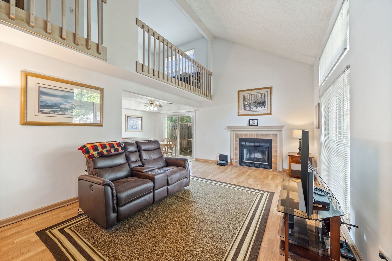 1368 North Knollwood Drive Palatine, IL 60067 - Photo 3 of 19