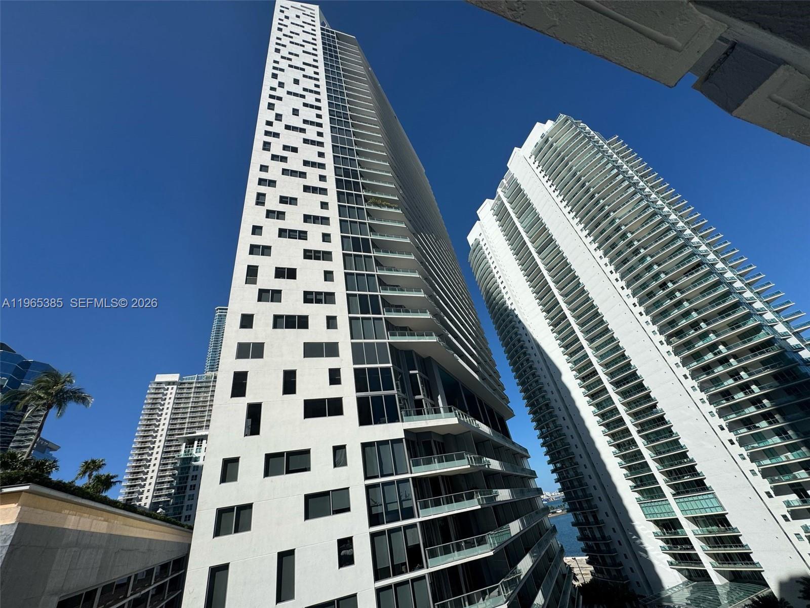 170 Southeast 14th Street, Unit 1108 Miami, FL 33131 - Photo 22 of 32