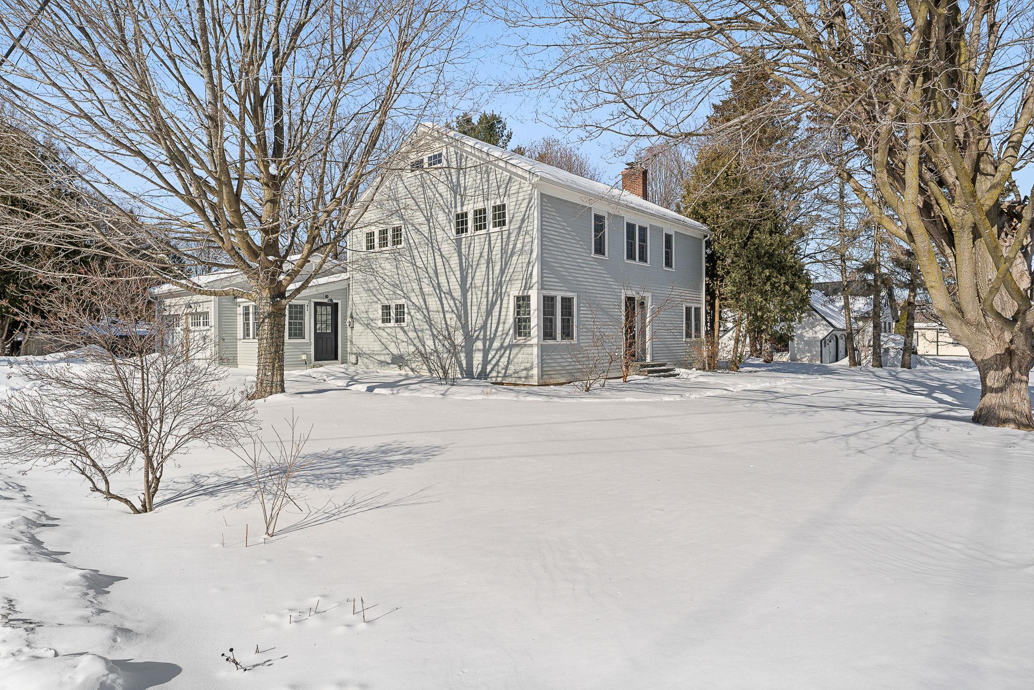 730 Falls Road Shelburne, VT 05482 - Photo 6 of 56