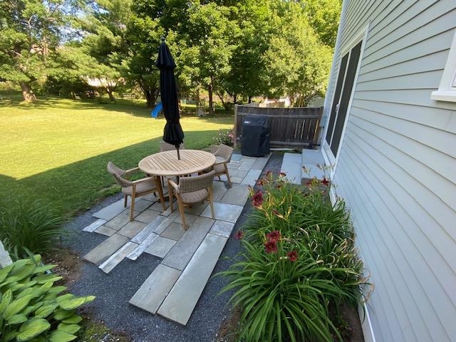 730 Falls Road Shelburne, VT 05482 - Photo 7 of 56