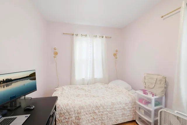 $197,000 | 937 West South Park Avenue, Oshkosh, WI 54902