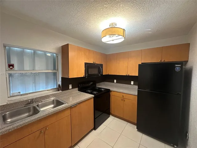 $1,850 | 6309 Eaton Street, Unit AB, Hollywood, FL 33024