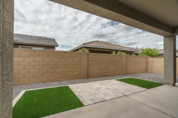 $1,800 | 24870 North 171st Lane, Surprise, AZ 85387