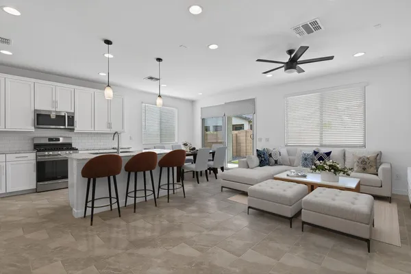 $1,800 | 24870 North 171st Lane, Surprise, AZ 85387