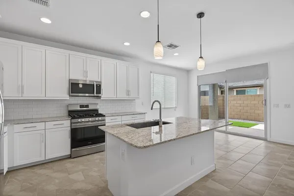 $1,800 | 24870 North 171st Lane, Surprise, AZ 85387