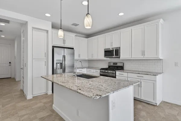 $1,800 | 24870 North 171st Lane, Surprise, AZ 85387