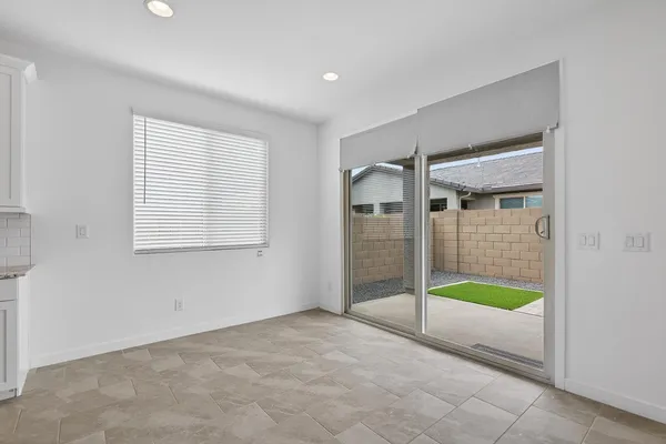 $1,800 | 24870 North 171st Lane, Surprise, AZ 85387