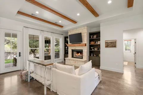 $625,000 | 22212 Briarcliff Drive, Spicewood, TX 78669