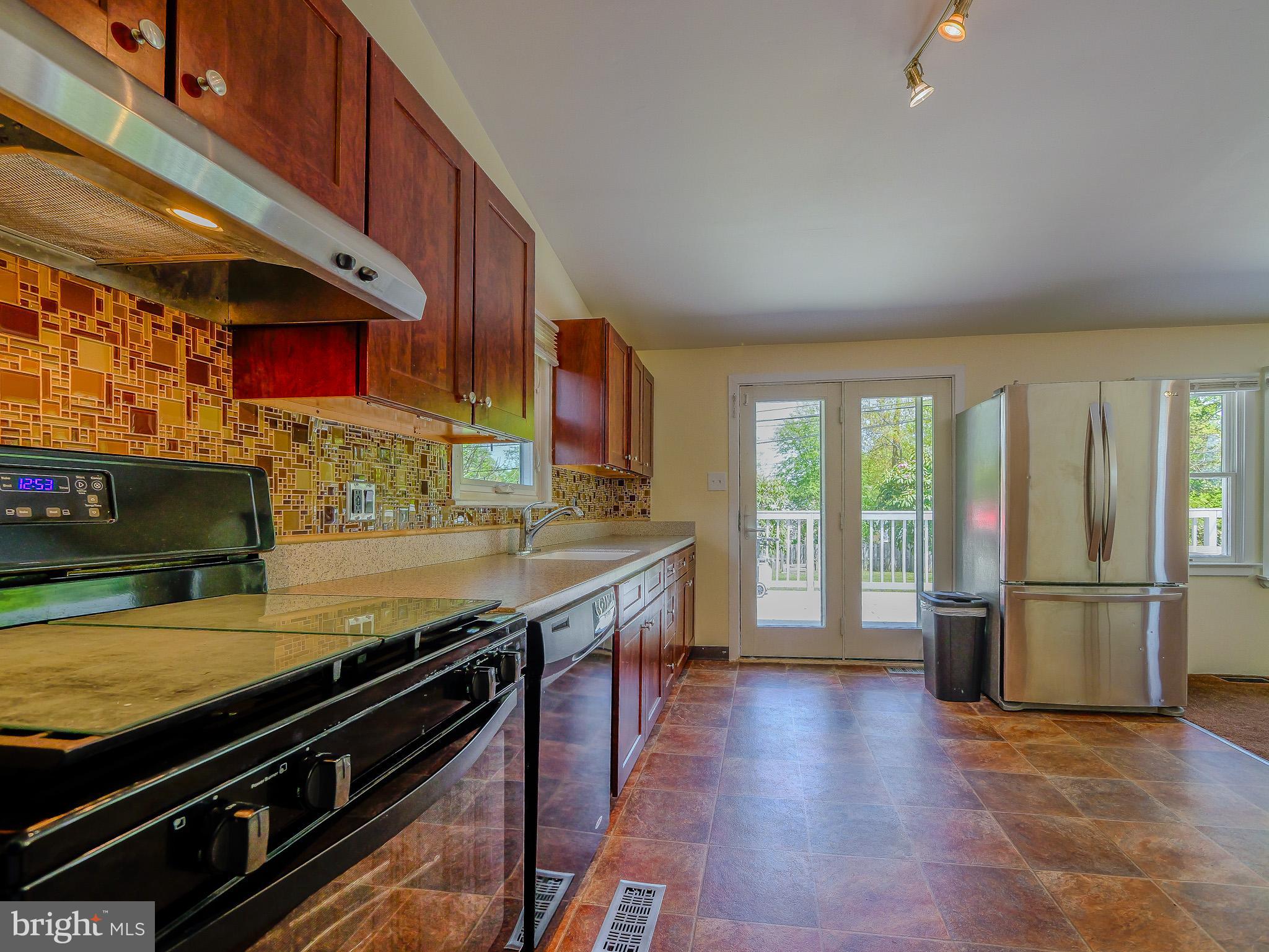 424 Holmes Road Morton, PA 19070 - Photo 18 of 48 Gallery Image 18