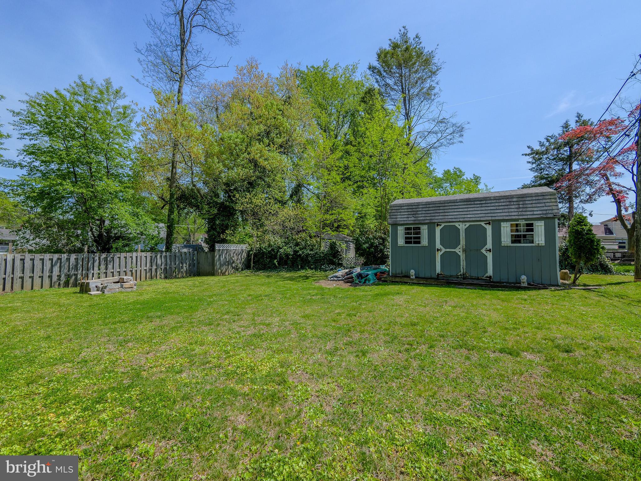 424 Holmes Road Morton, PA 19070 - Photo 4 of 48 Gallery Image 4