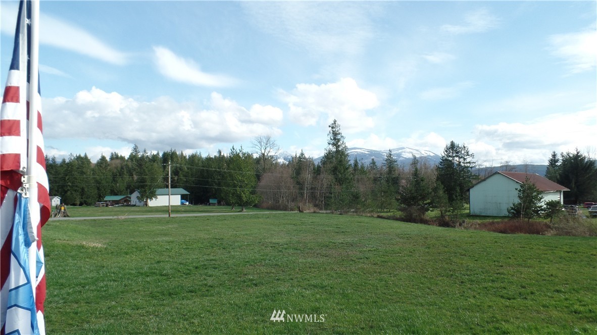 7764 Fredrickson Road Sedro-Woolley, WA 98284 - Photo 2 of 25 Gallery Image 2
