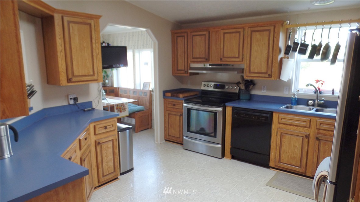 7764 Fredrickson Road Sedro-Woolley, WA 98284 - Photo 5 of 25 Gallery Image 5